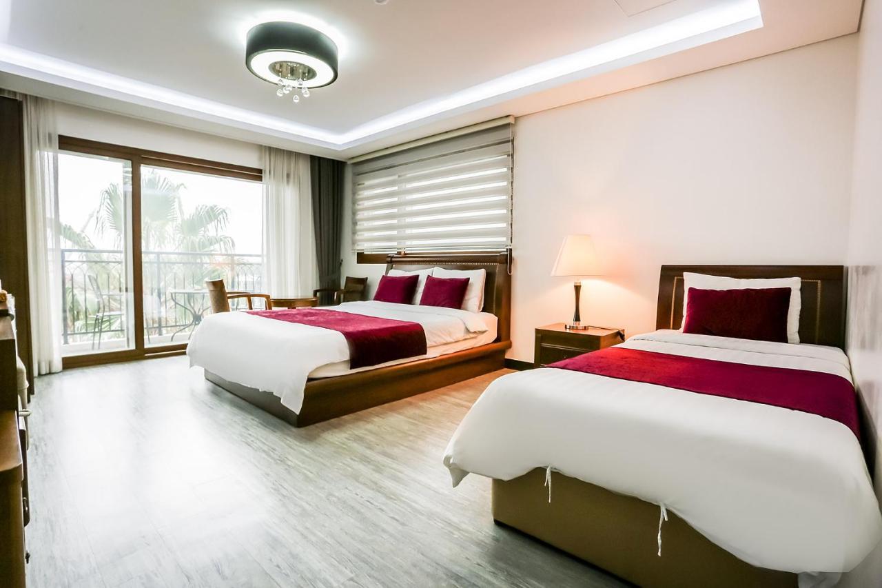 The Seri Resort Seogwipo Bagian luar foto
