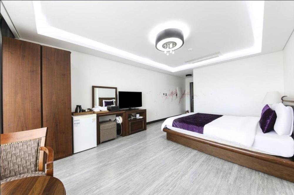 The Seri Resort Seogwipo Bagian luar foto