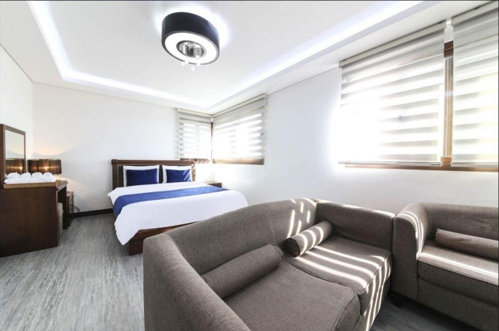 The Seri Resort Seogwipo Bagian luar foto